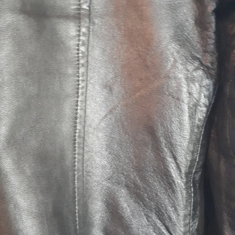 leather jacket - Picture 5 of 6